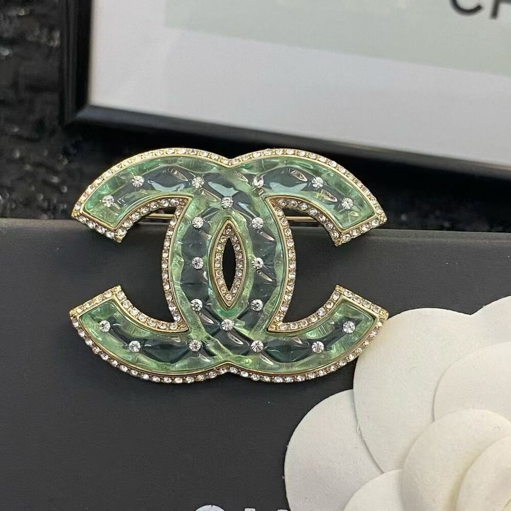 ✨Chanel Brooch✨